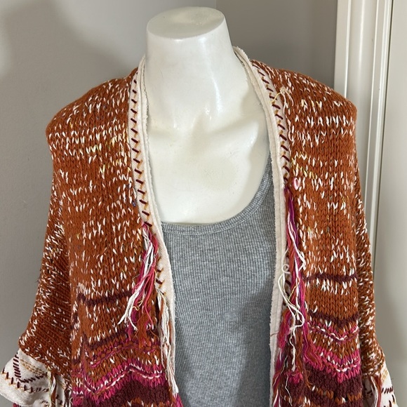 Free People Skies The Limit Cardigan Desert Dream Combo Longline Fringe Sz S - Picture 6 of 16